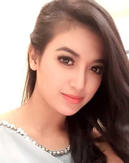 artis cantik montok indonesia Search